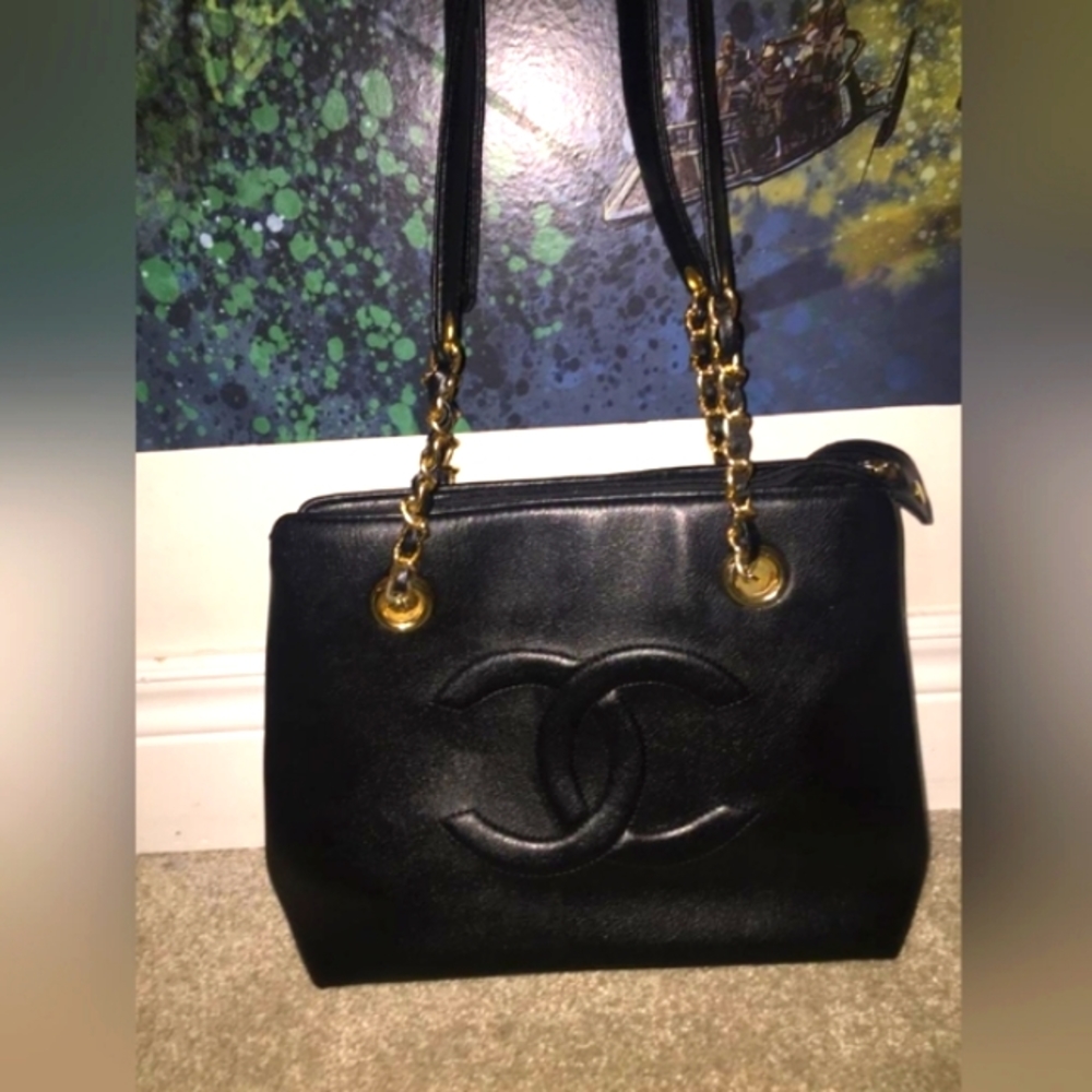 Authentic Chanel Leather Hand Bag - Picture 2 of 12